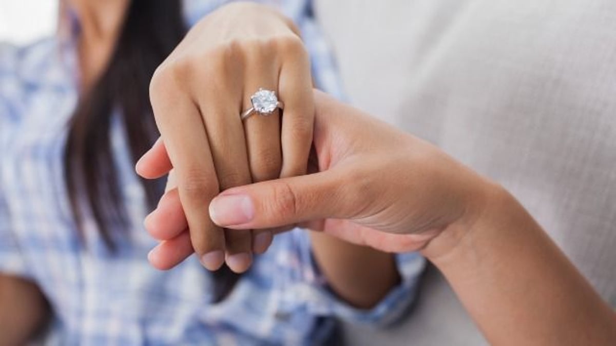 Woman tells ex-fiancé he lost his chance to get ring back; says 'now it will cost you.'