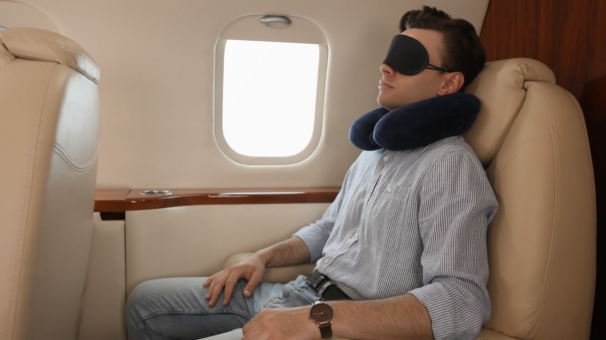 Man falls asleep on flight, repeatedly leans on passenger's partner, 'he accuses me of flirting.' AITA?