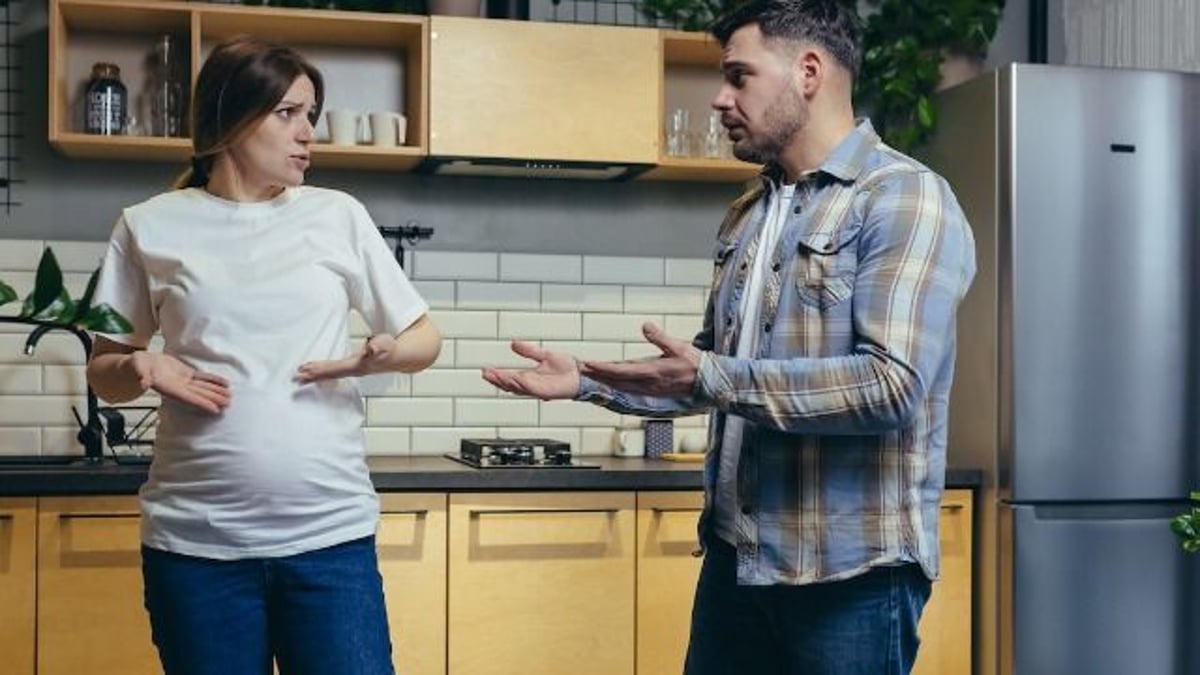 Man tells pregnant fiancee he won't watch 'gooey' birth. 'Do you want me to lie?'