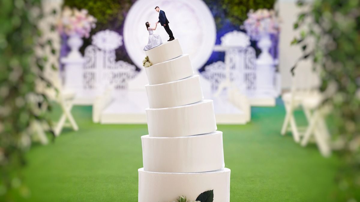 'My mom changed my wedding cake behind my back. What should I do?' UPDATED
