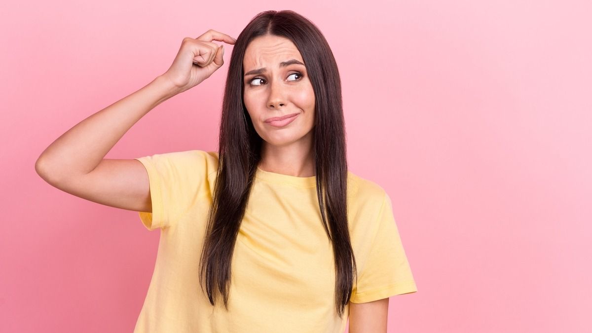 Woman tells dad, 'mom isn't welcome at Thanksgiving if she's in one of her moods.' AITA?