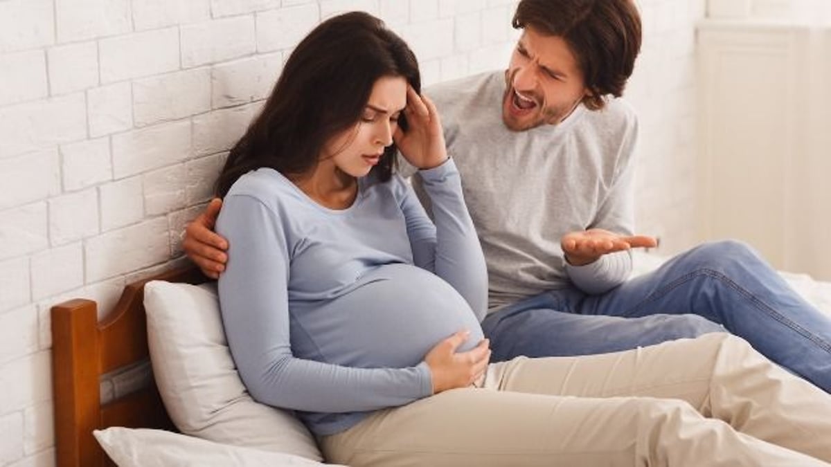 Pregnant woman refuses to let partner film in delivery room, 'It really matters to him.' AITA? UPDATED.