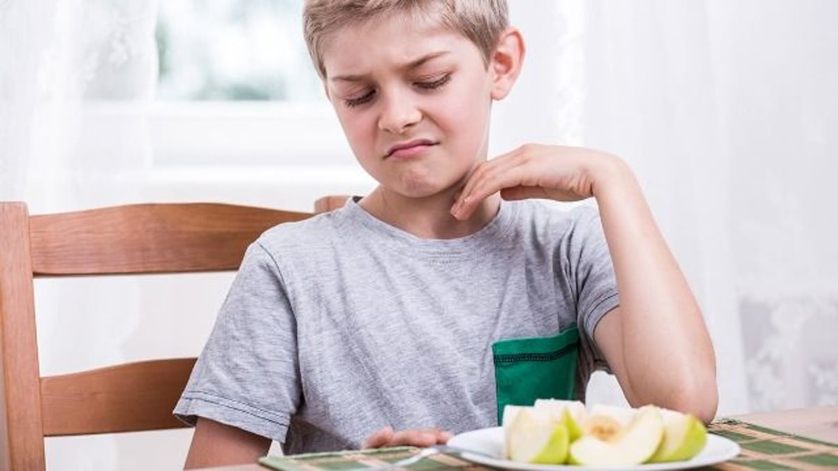 Woman bans SIL from bringing food to Christmas for 'picky eater' kids; says 'suck it up.'