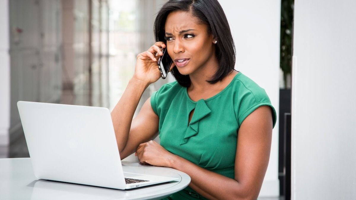 Woman plans to report coworker to HR for messaging husband, 'she'd lose her job.' AITA? UPDATED