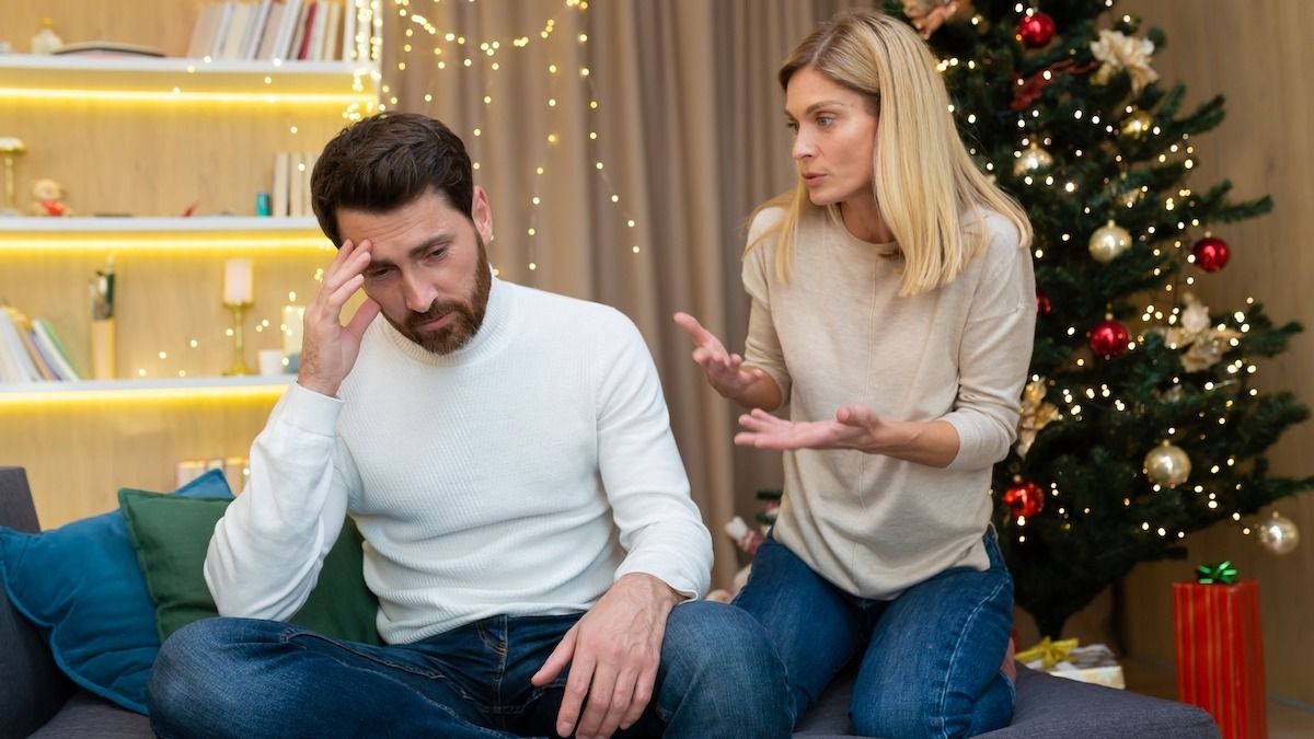 Woman refuses to call Xmas with ex, 'family Christmas;' he says, 'I