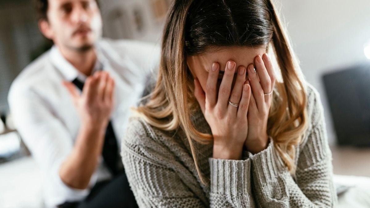 Woman refuses to sign prenup for future husband, 'men get screwed in marriage.' AITA?