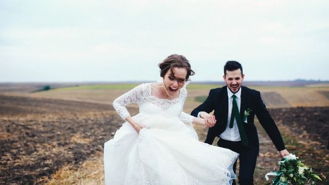 17 married people share the one piece of wisdom they wish unmarried people knew.
