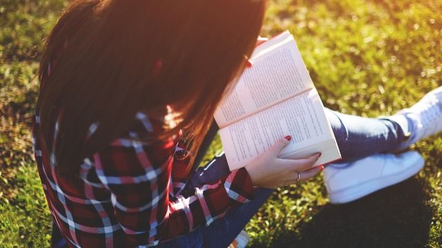 17 parents share the book they read in school that they won't let their kids read.