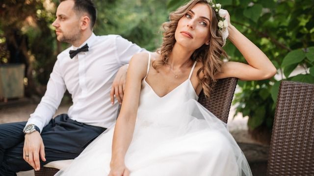 Bride asks fiance to remove trans BFF from wedding party, 'my family is traditional.'