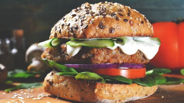Pregnant woman asks if she was wrong to make BF sleep in car after he forgot burger.