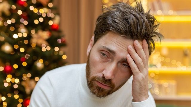 Dad's 'funny' x-mas gift to son's GF makes her cry, dad says, 'don't be so sensitive.'