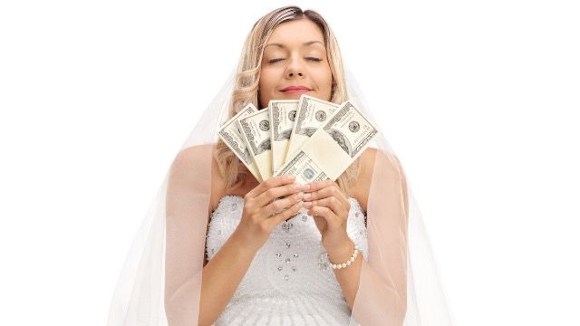 Wedding guest shocked when bride says 'bring $250 cash to the wedding or don't come.'