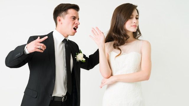 Woman tells fiancé that his wedding invitation joke is misogynistic, he says, 'relax.'