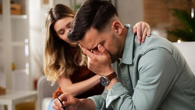 man-asks-if-he-should-tell-his-wife-that-he-almost-cheated-on-her