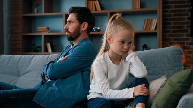 Woman tells brother he's selfish for marrying his daughter's bully's mom; asks AITA?