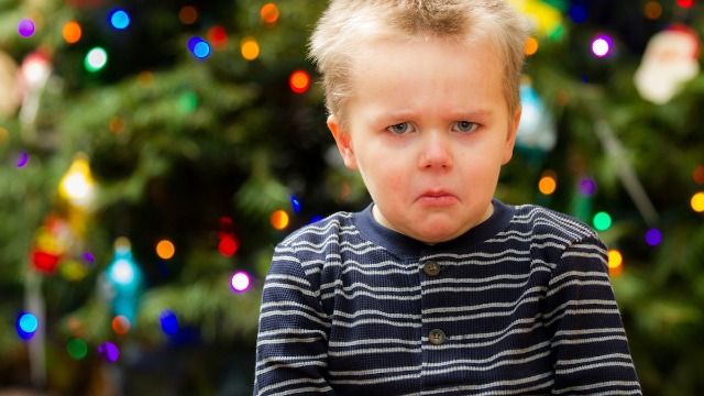 Man tells stranger's hyperactive kid he will make them wait outside. AITA?