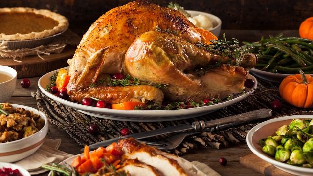 Woman says MIL can eat her Thanksgiving food or not come. Husband calls her 'petty.'