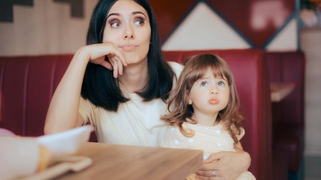 Mom demands friend cooks new dinner when daughter cries, hates the food. UPDATED