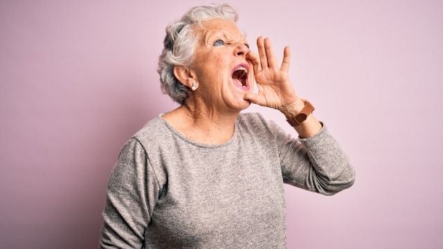 Mom refuses to give elderly woman her son's seat on the bus; AITA ...