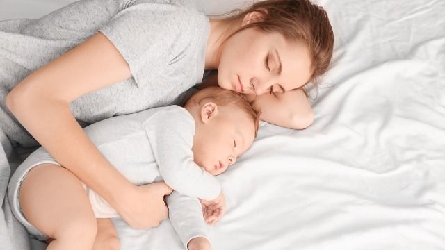 New mom and baby get woken up during Thanksgiving; she demands everyone leave.