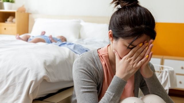 AITA for wanting my parents in town, but not at my house, when my baby is born?