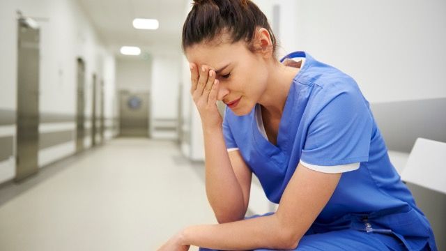 Nurses maliciously comply with cost-cutting manager causes hospital's doctors to quit.