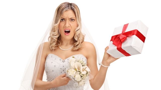 'Psycho' bride tries to plan wedding around bridesmaids' periods.
