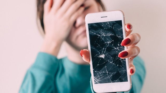 Teacher accidentally breaks kid's phone, offers to pay for it, gets reported.