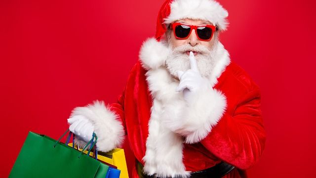 'AITA for telling my 13-year-old niece the truth about Santa Claus?'
