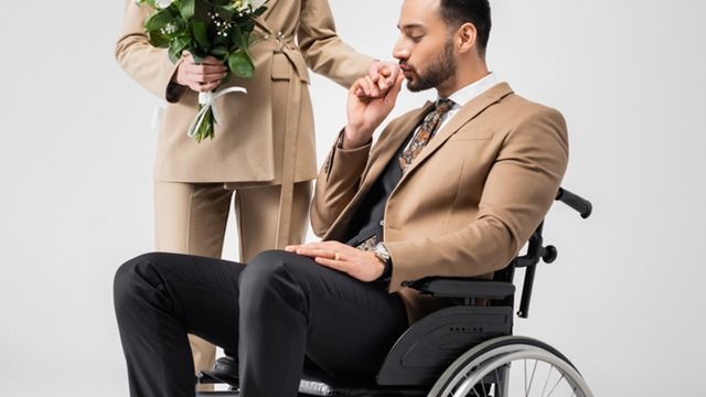 Woman brings disabled boyfriend to bother's wedding uninvited; he's furious.